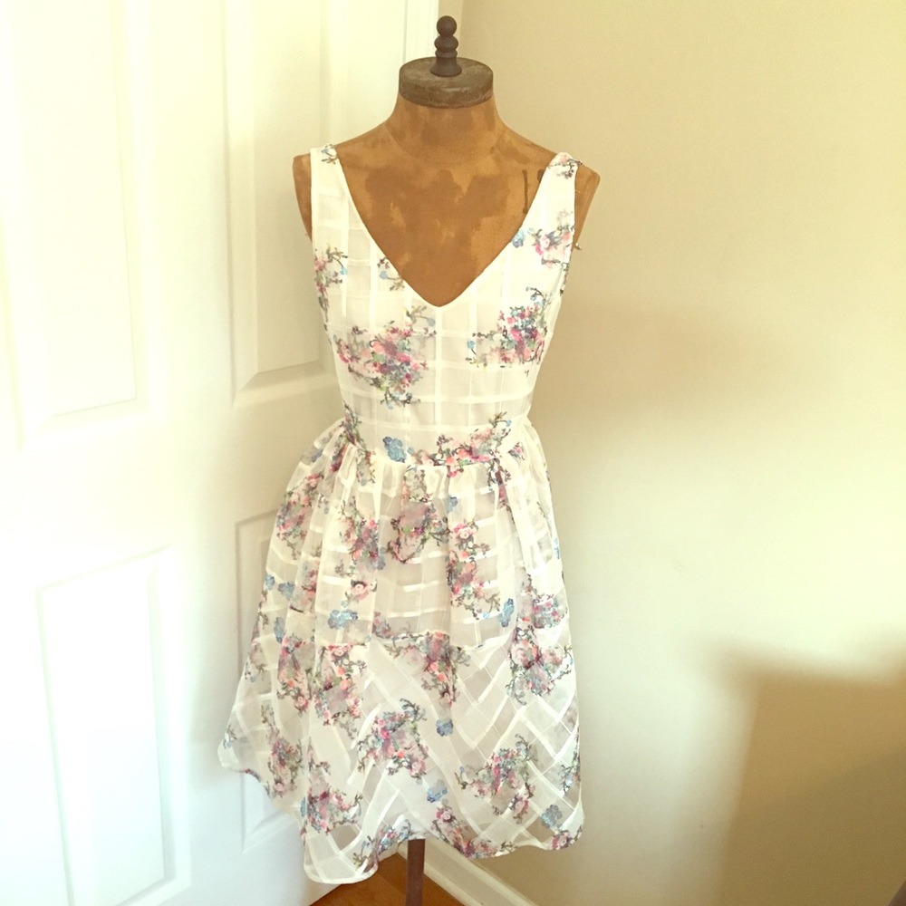 Anthropologie Maeve White Garden Floral Dress